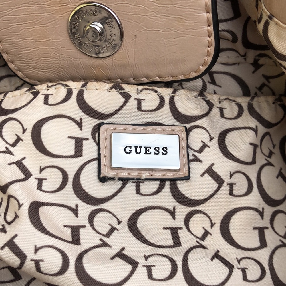 GUESS purse - Picture 5 of 6